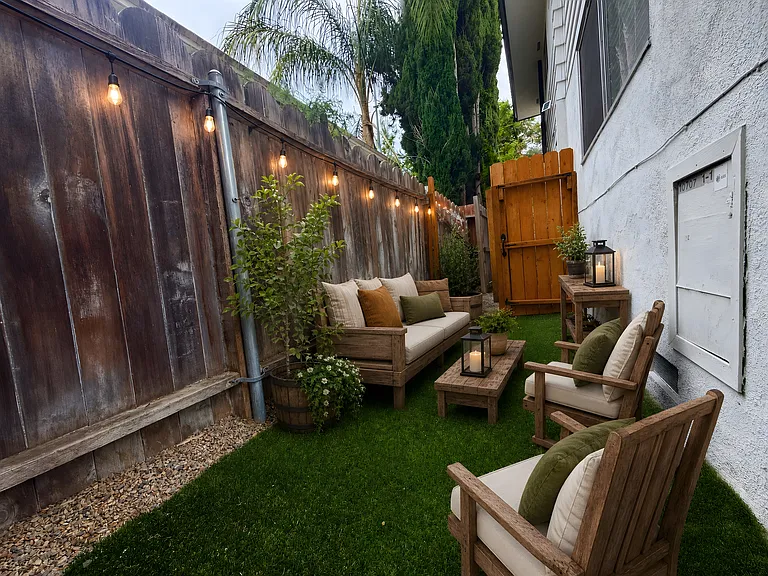 10707 Landale St #1 — Photo 13