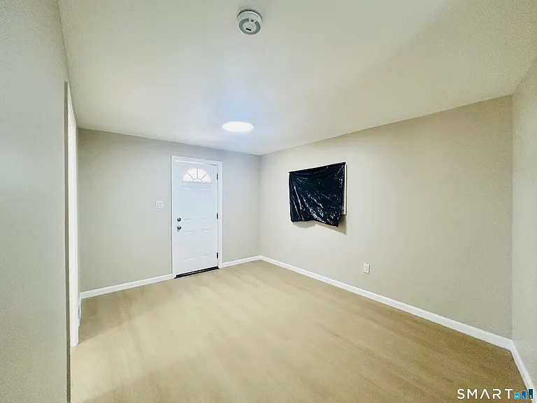 203 E Main St — Photo 6