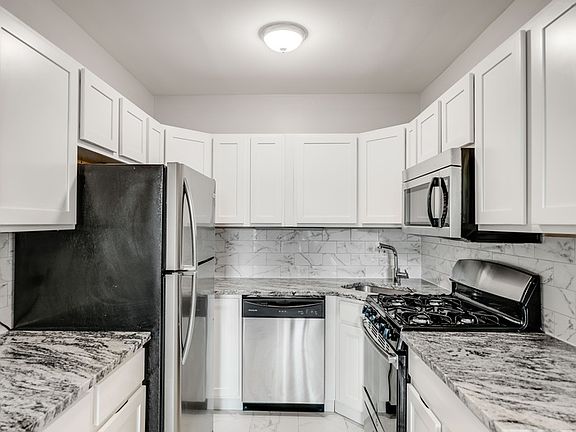 2nd image of 316 Jefferson St #2C