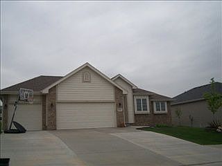 2nd image of 16569 Rosewood St