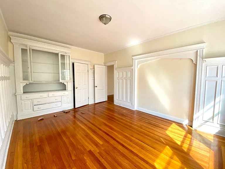 144 Coolidge St #2 — Photo 7