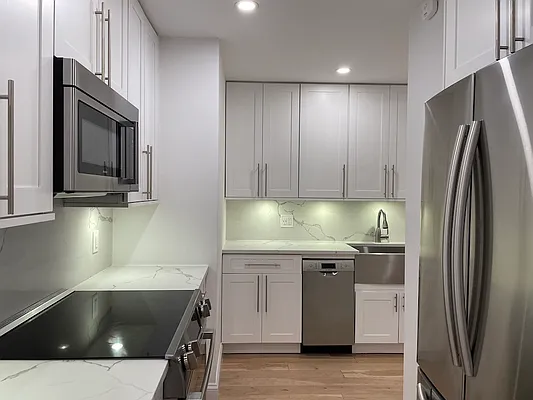 Rented by The Dermot Realty Management Company | media 25