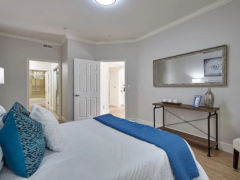 601 Baltic Cir #601 — Photo 13