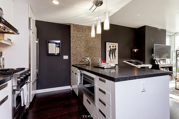 Rented by Town Residential | media 8