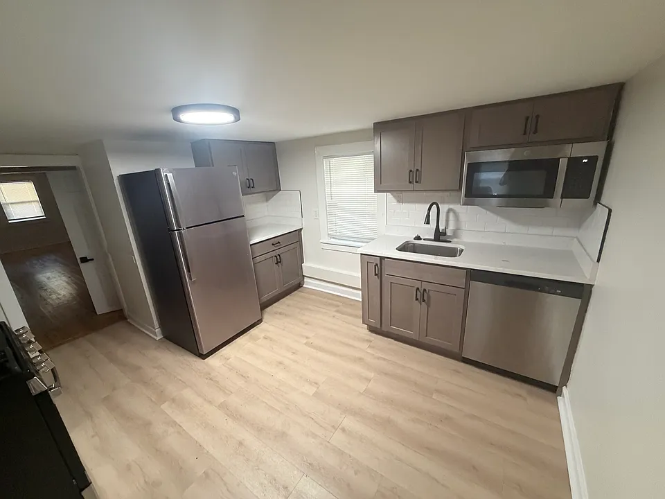 2516 Schrage Ave #1