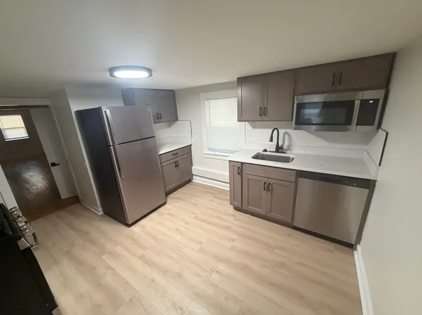 2516 Schrage Ave Unit 1, Whiting, IN 46394