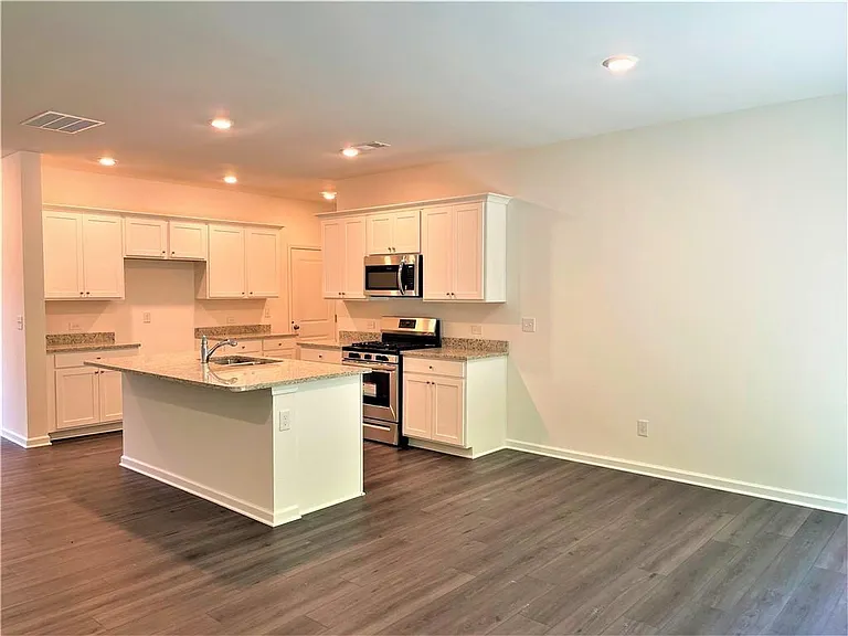 270 Rivulet Dr — Photo 8