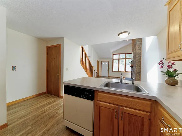 33 Ivy Ln #33 — Photo 7