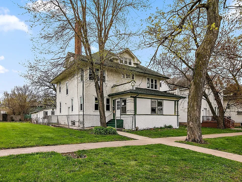 152 S Greenwood Ave