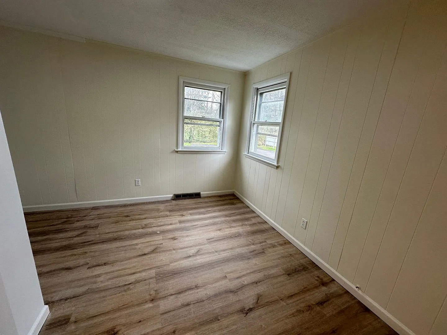 119 Shields Rd — Photo 4