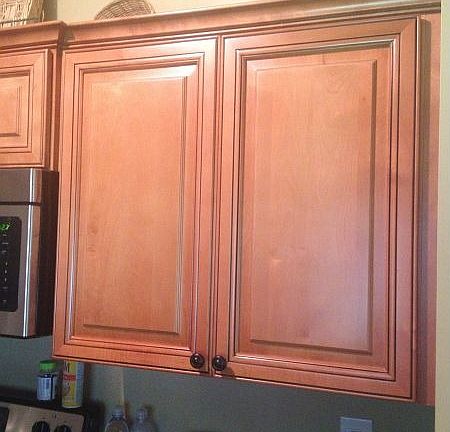Kitchen cabinet