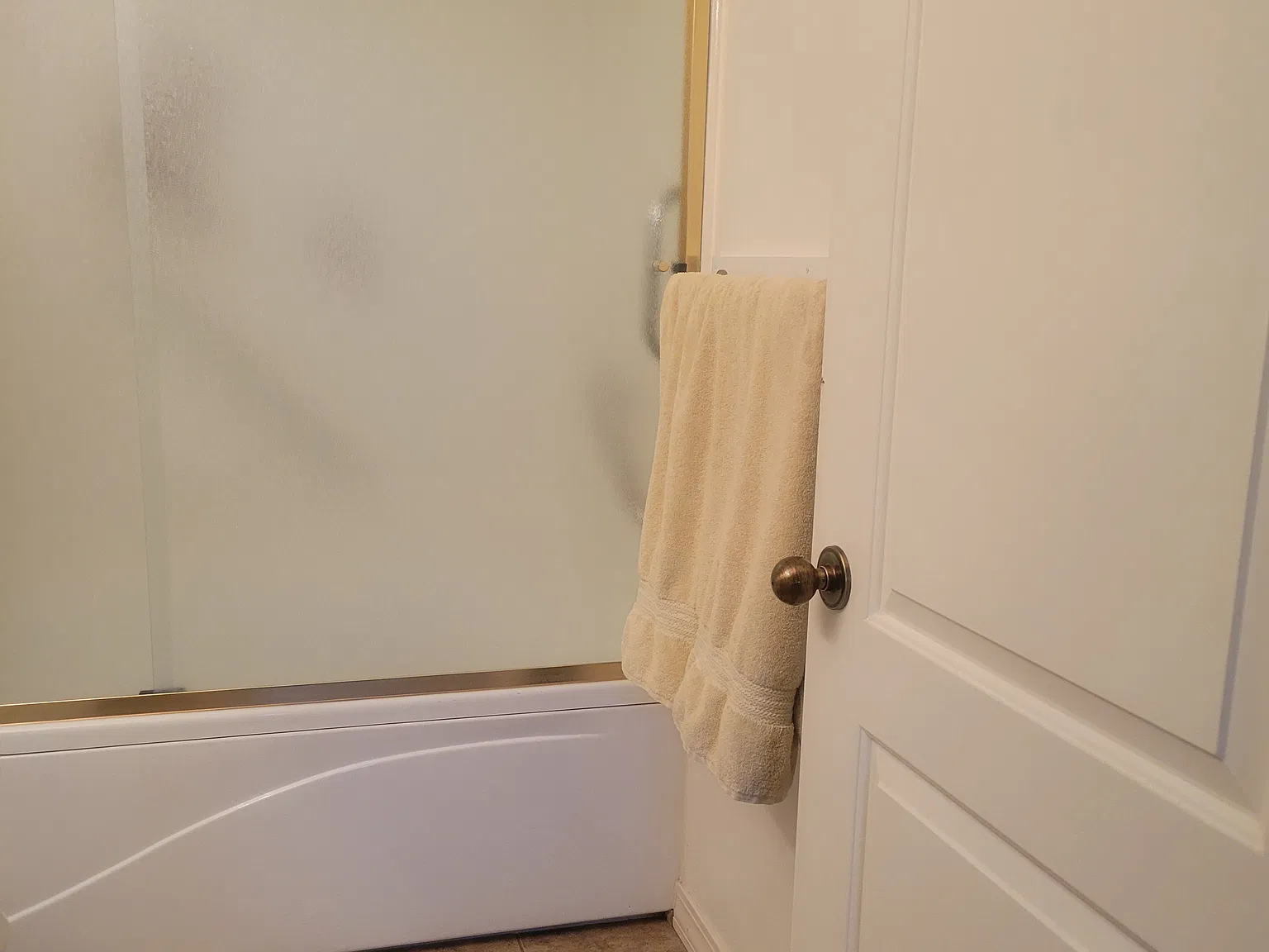 2 bed, 1490 sqft, $2,600 — Photo 4