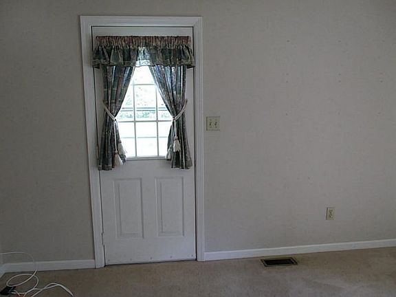 3rd image of 5191 Pennsylvania St