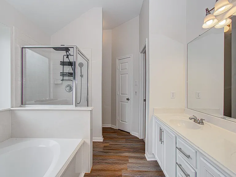 18303 Brenwood Manor Dr — Photo 16