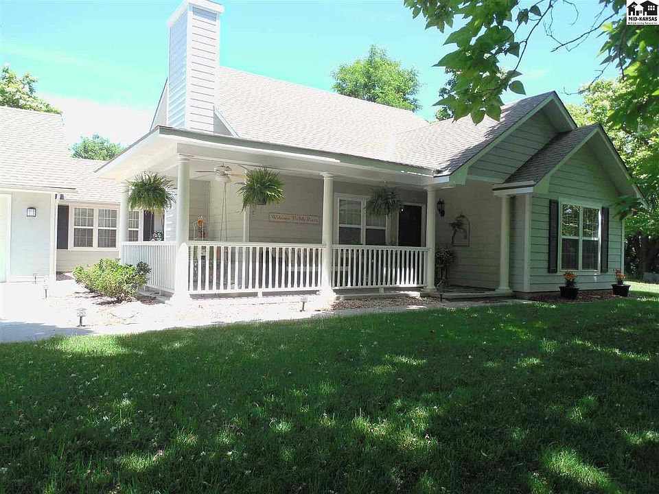 1st image of 10704 Wildwood Dr