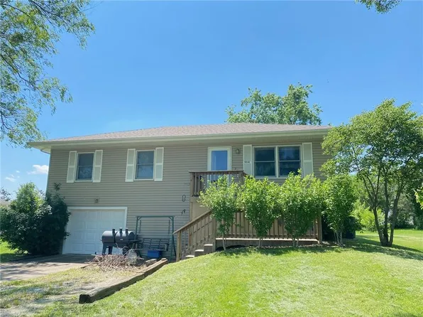 904 S High St, Butler, MO 64730