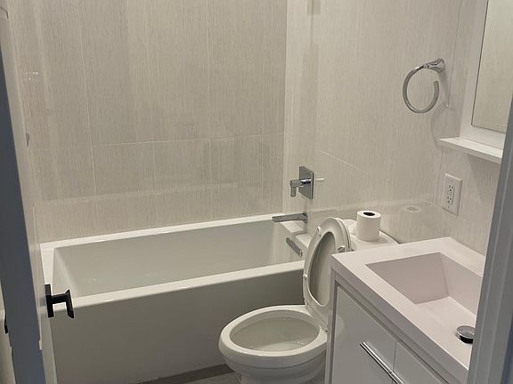 Bathroom 1 (attached with Master room)