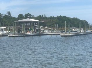 1035 Cherry St NE, Townsend, GA 31331