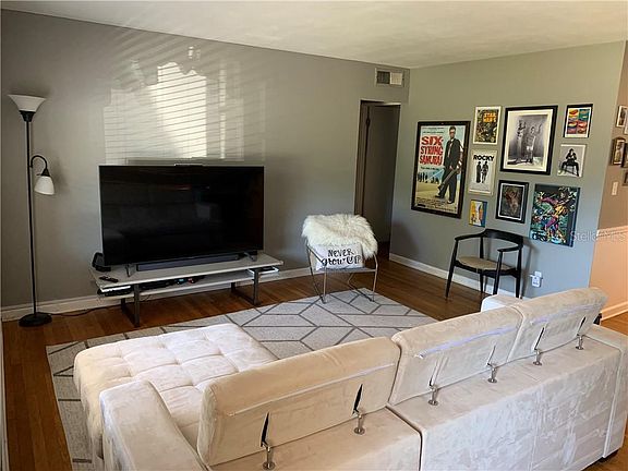 4th image of 618 N Lakemont Ave