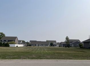 W5963 Geranium Dr, Appleton, WI 54915