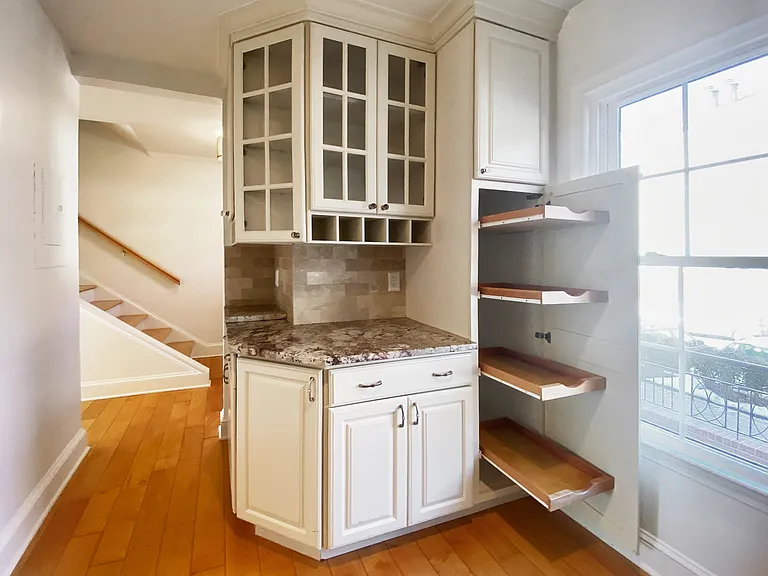 1664 Beekman Pl NW #A — Photo 11