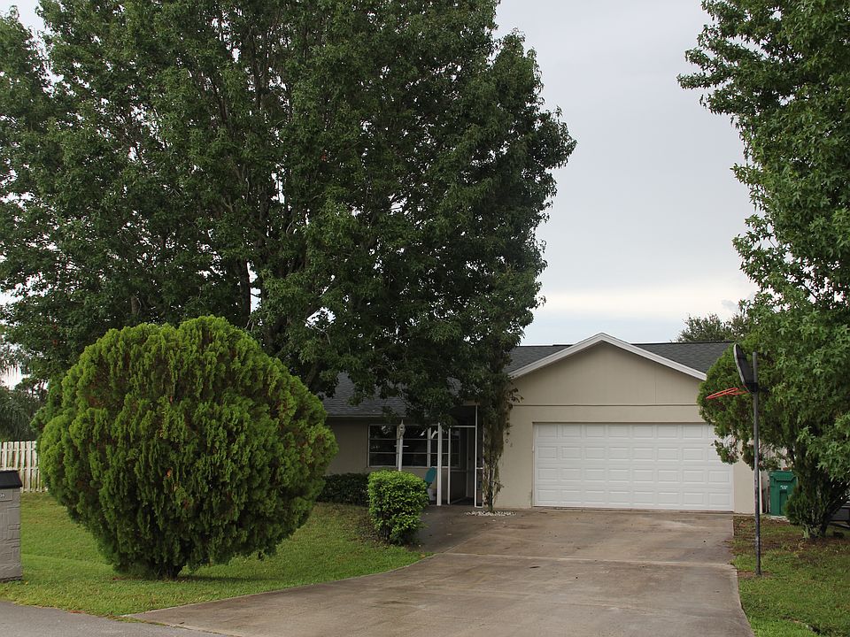 1st image of 608 SE Harborview Dr