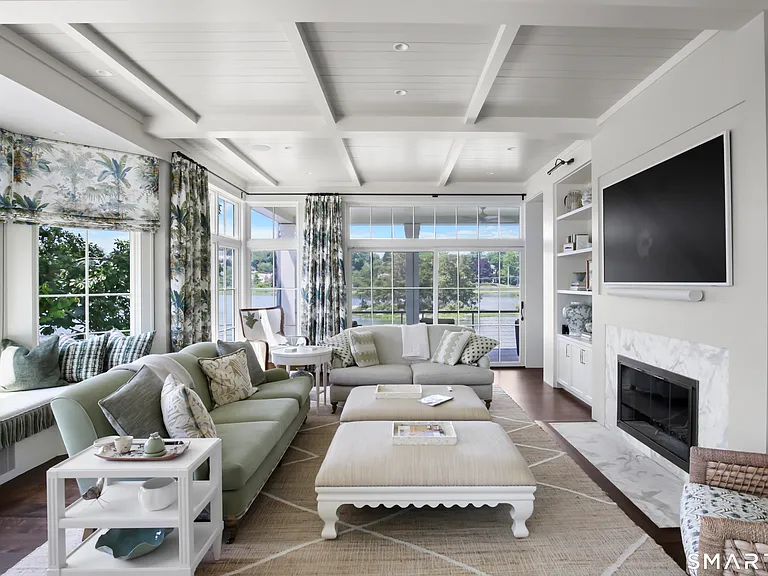 30 Edgewater Hillside — Photo 9