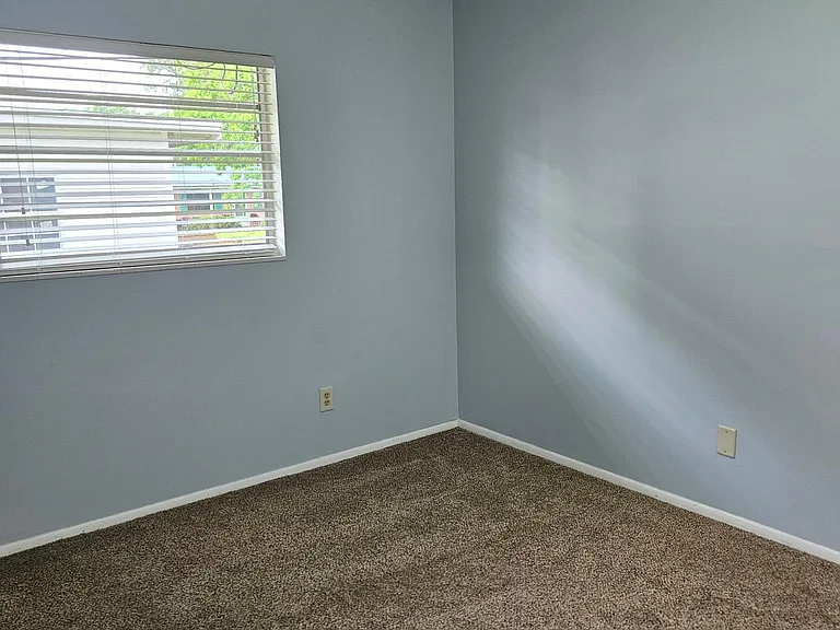 108 Alder Ave SE #1 — Photo 9