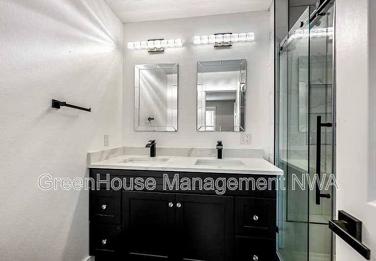 808 NW 11th St #808NW11TH — Photo 21