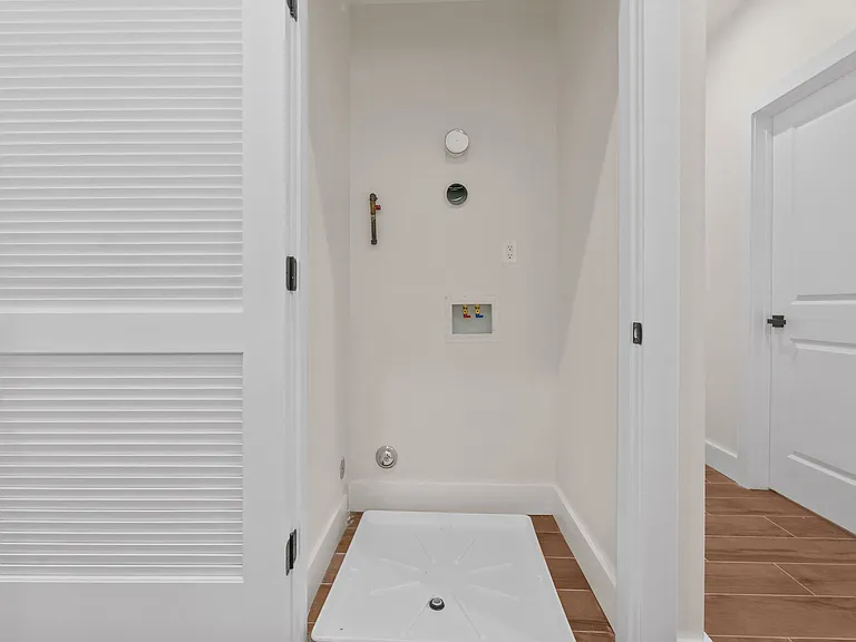 50 Bock Ave #1 — Photo 30