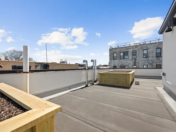 198 Putnam Avenue image 22 of 23