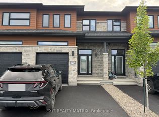 1002 Cologne St, Russell, ON K0A1W0