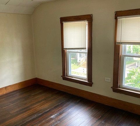 5th image of 3319 Saratoga Ave