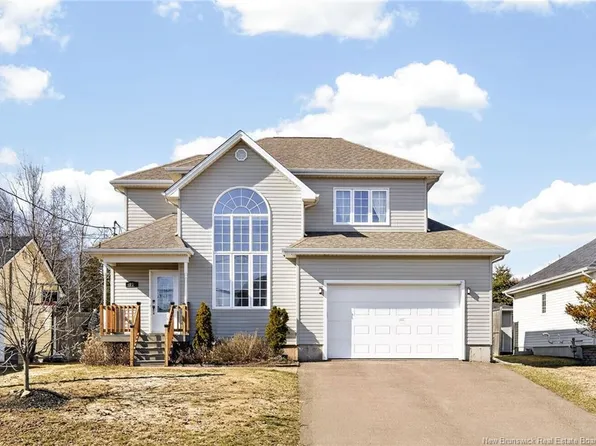 75 Savannah Dr, Moncton, NB E1A 0J5