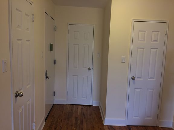3rd image of 4720 40th St APT 4B