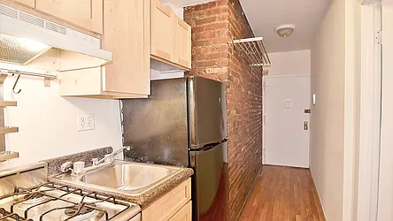 Rented by Park Property Advisors