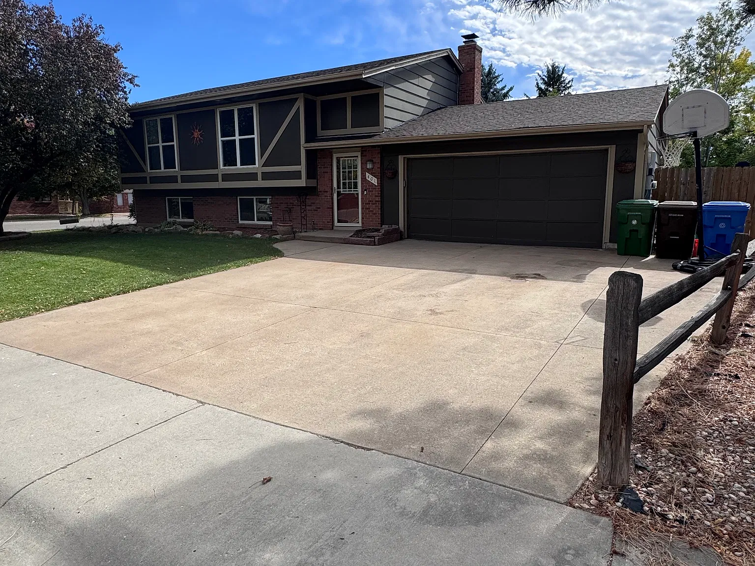 4 bed, 1858 sqft, $2,350 — Photo 2
