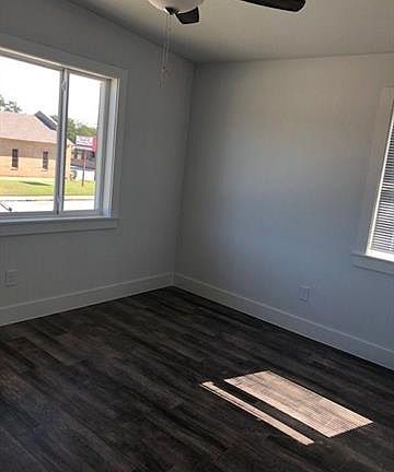 3rd image of 1107 S Ewing Ave APT 208
