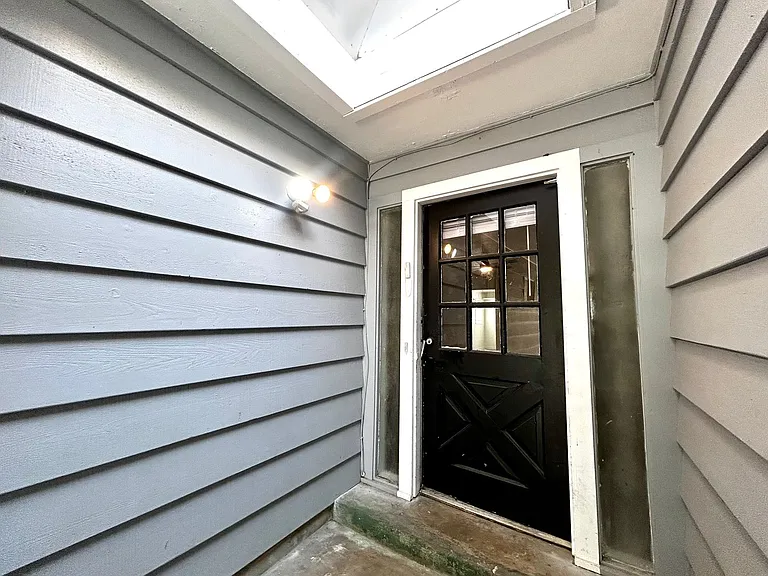 3304 Tom Green St #A — Photo 21