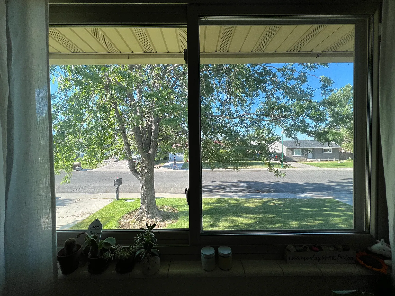 5 bed, 1900 sqft, $775 — Photo 4