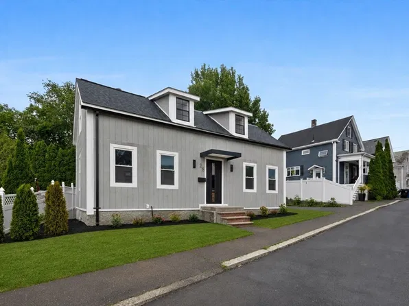 25 Bow St, Salem, MA 01970