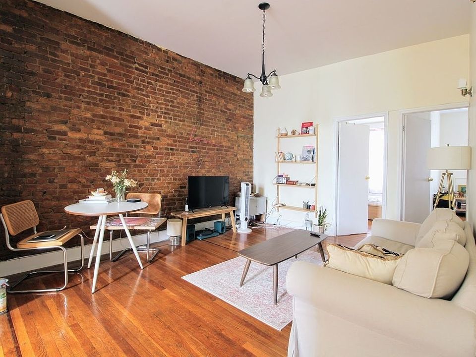 1st image of 384 7th Ave #4R