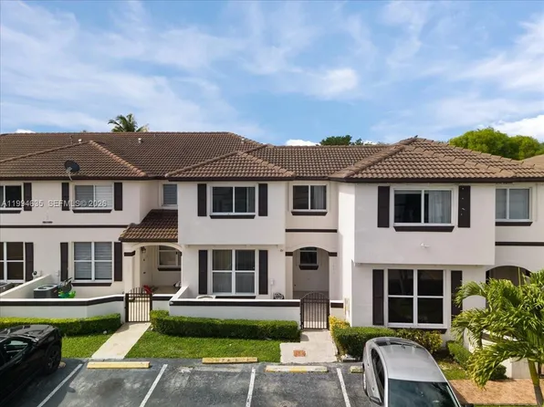 8625 SW 152nd Ave APT 243, Miami, FL 33193