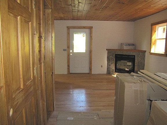2nd image of 127 E Blueberry Ln