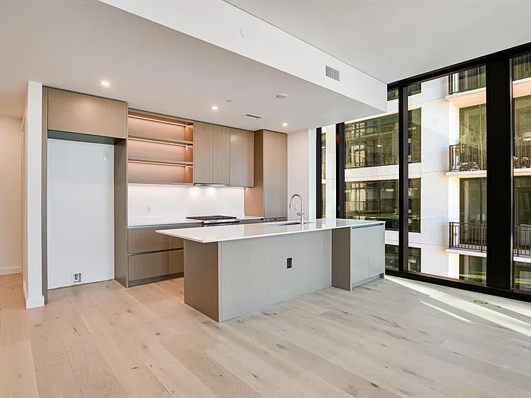 610 Davis St #2708 — Photo 3