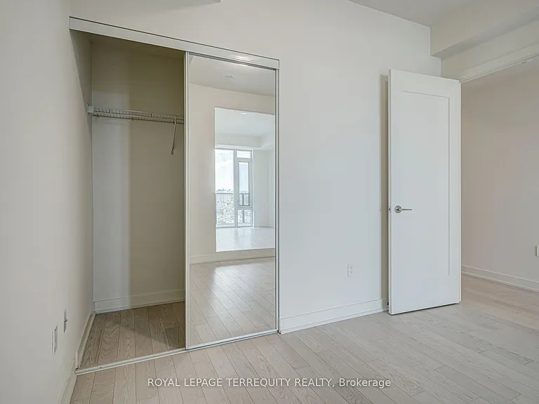 330 Richmond St W #2308 — Photo 13