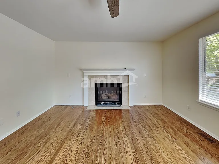 11852 Altura St — Photo 7