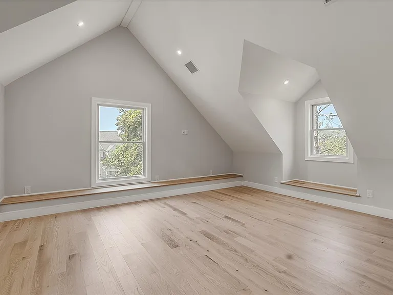 50 Walnut St #A — Photo 25
