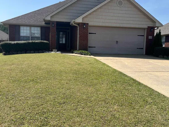 121 Dallas Ln, Montevallo, AL 35115