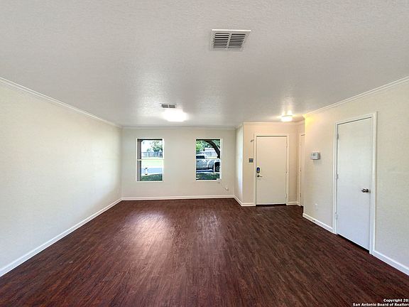 3rd image of 5818 Frontier Cove
